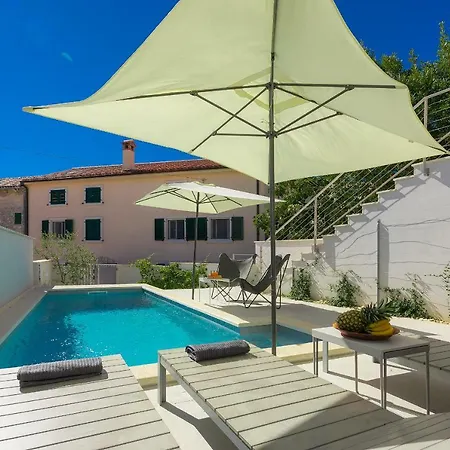 Casa Mia アパート プレマントゥーラ